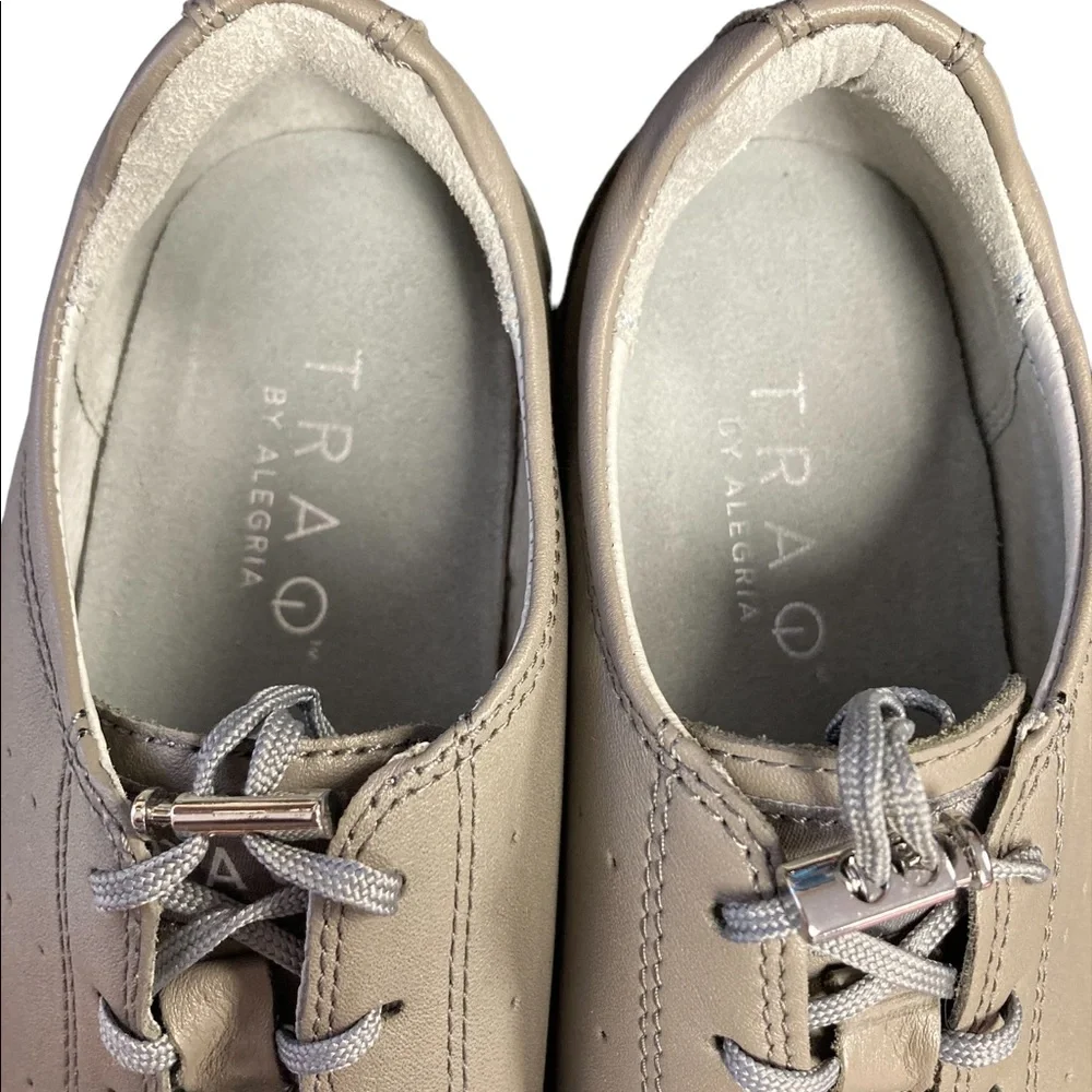 TRAQ by Alegria Lace-up Shoes